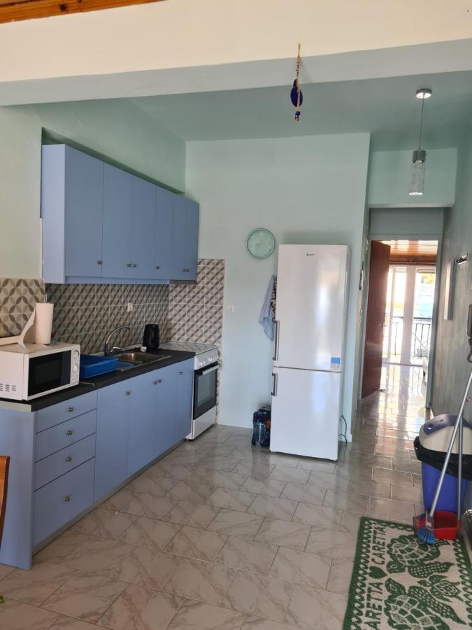 Apartment House *